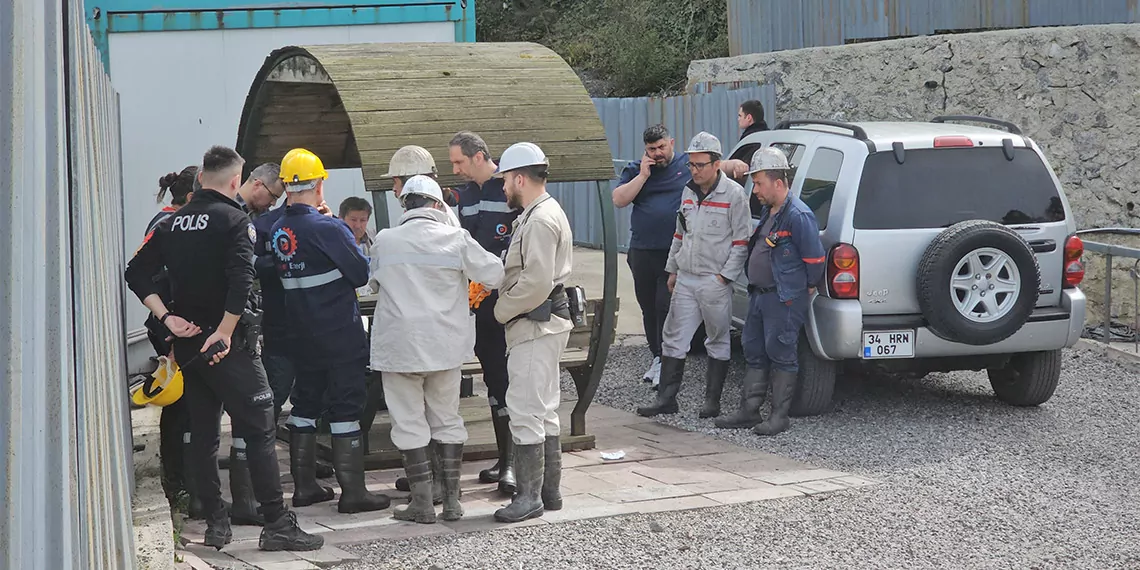 Zonguldak'ta özel kömür ocağında, elektrikçi olarak görev yapan işçi soner korkut (25), elektrik akımına kapılarak hayatını kaybetti.