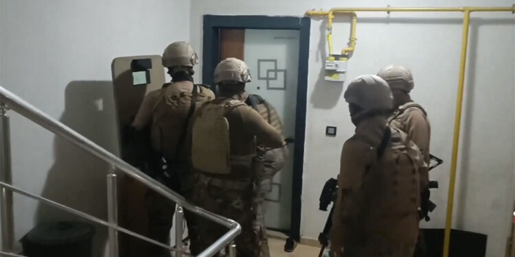 Mahzen-35 operasyonlarında 6 organize suç örgütü çökertildi