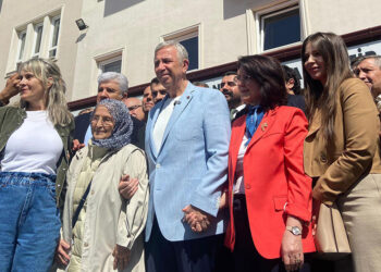 CHP'li Mansur Yavaş ikinci kez belediye başkanı oldu