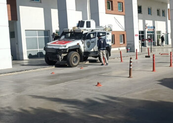 Nusaybin'de muhtarlık seçimi kavgası; 1 ölü