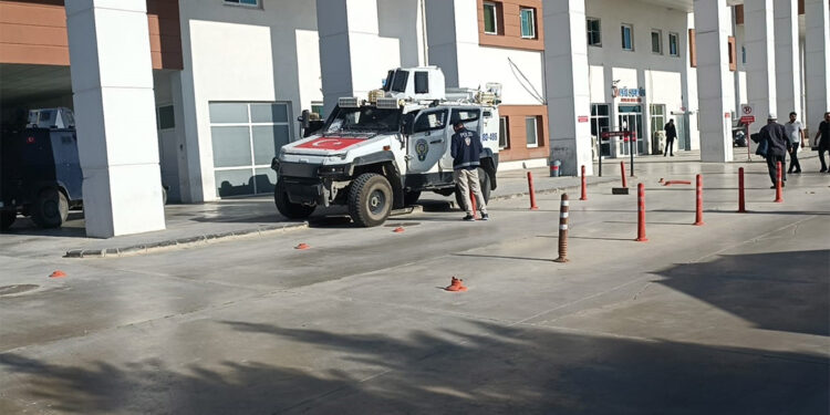 Nusaybin'de muhtarlık seçimi kavgası; 1 ölü