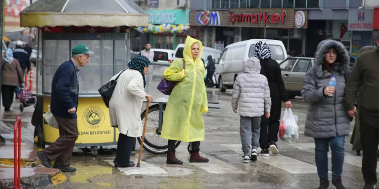 Marmara ve ege bölgesi için çok kuvvetli yağış uyarısı