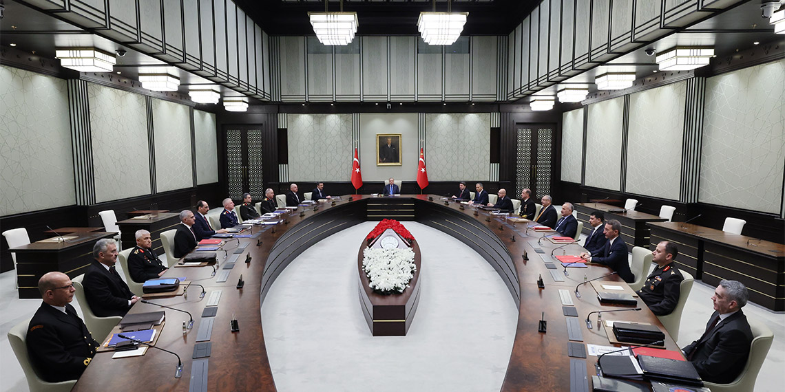 Cumhurbaşkanı Recep Tayyip Erdoğan başkanlığında gerçekleşen Milli Güvenlik Kurulu (MGK) Toplantısının ardından yayımlanan bildiride, "PKK/KCK-PYD/YPG terör örgütünün Avrupa'daki vatandaşlarımıza saldırılarının yakından takip edildiği belirtilmiştir" denildi.