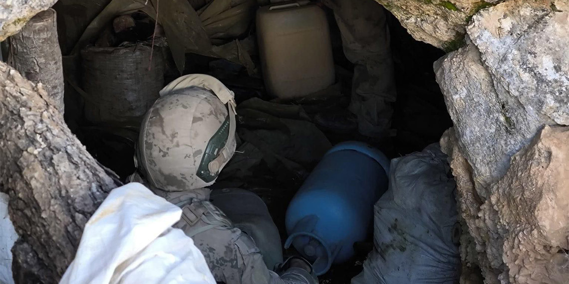 Tunceli'de MİT'in tespit ettiği 2 mağara imha edildi