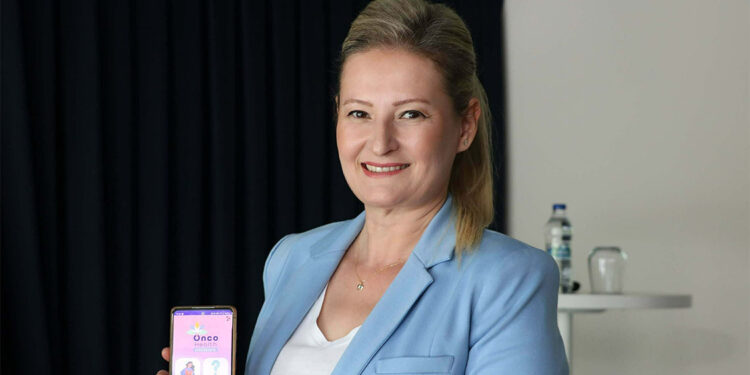 KADINSA'dan jinekolojik kansere karşı farkındalık