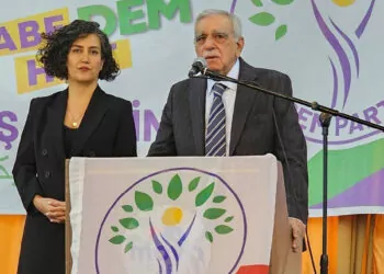 Mardin'de dem parti'li ahmet türk, başkan seçildi