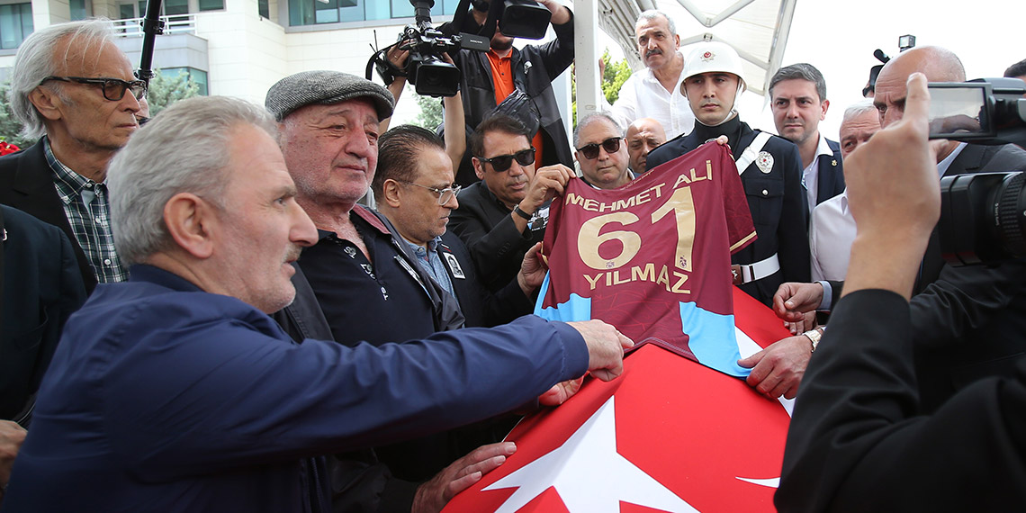 Mehmet Ali Yılmaz son yolculuğuna uğurlandı