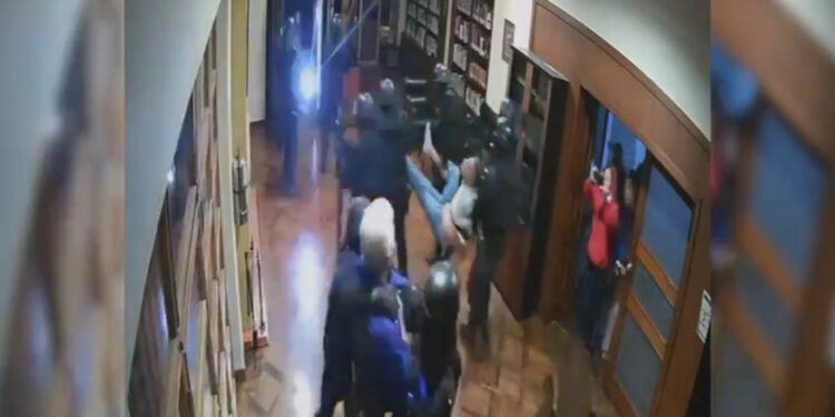 Meksika, adalet divanında Ekvador'a karşı dava açtı