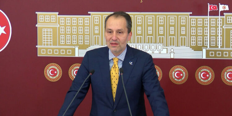 Millî Görüş çizgisinde siyaset yapan bir partiyiz