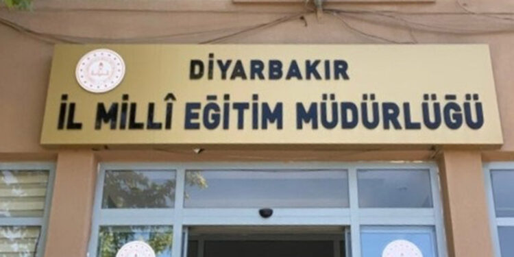 Milli eğitim müdür yardımcısı ve 2 okul müdürüne gözaltı