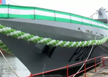 Nijerya için üretilin ikinci donanma gemisi opv 76 denize indirildi
