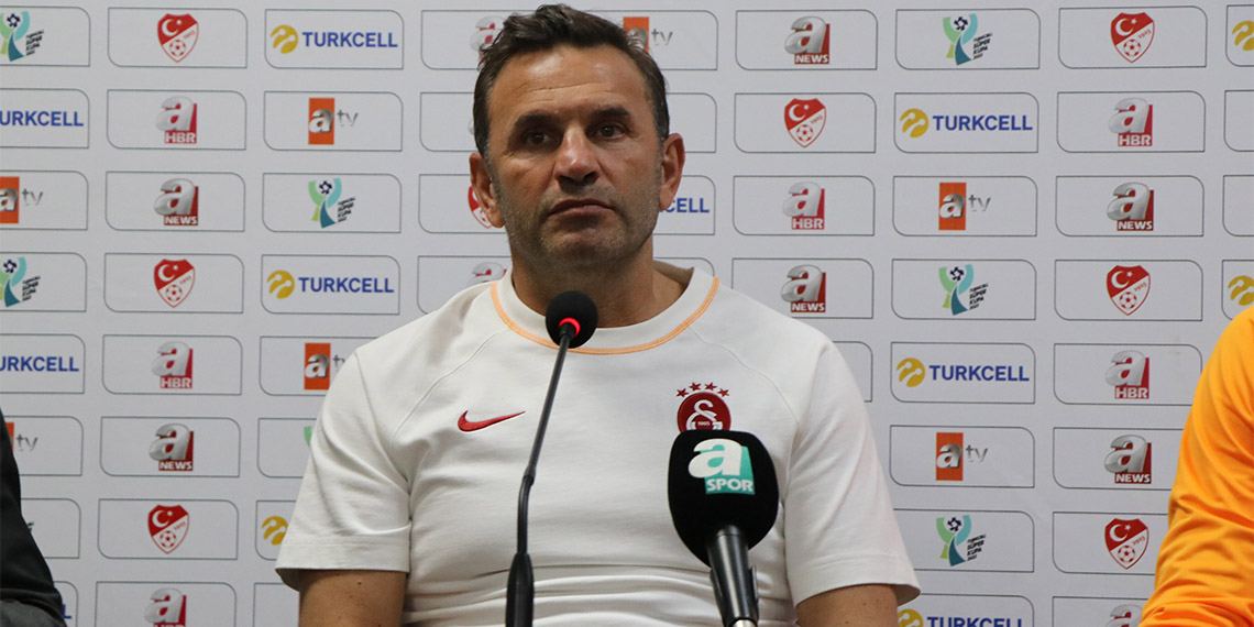 Galatasaray Teknik Direktörü Okan Buruk ve kaptan Fernando Muslera, Şanlıurfa'da bugün Fenerbahçe ile oynayacakları Süper Kupa'nın medya toplantısında açıklamalarda bulundular.