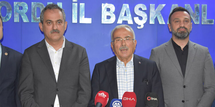 Ordu'da AK Parti'li Mehmet Hilmi Güler başkan seçildi