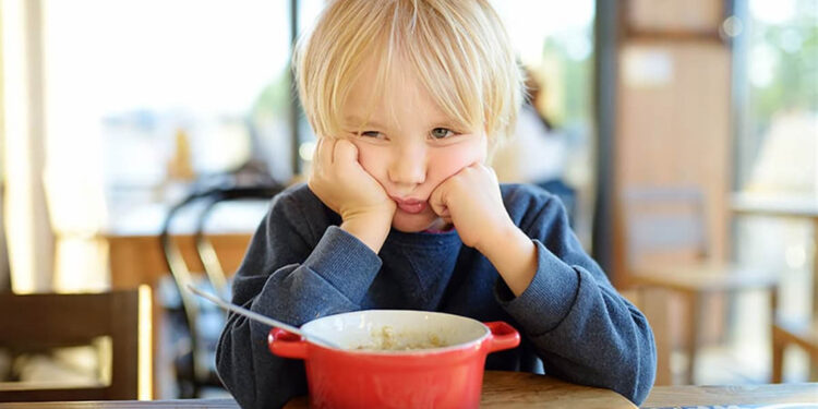 Öğün arasında süt içmek çocuklarda iştahsızlık sebebi