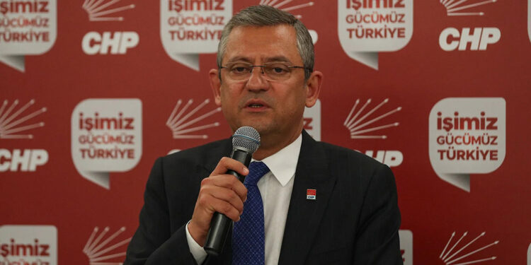 Özgür Özel, Bükreş'te PES Liderler Zirvesi'ne katılacak