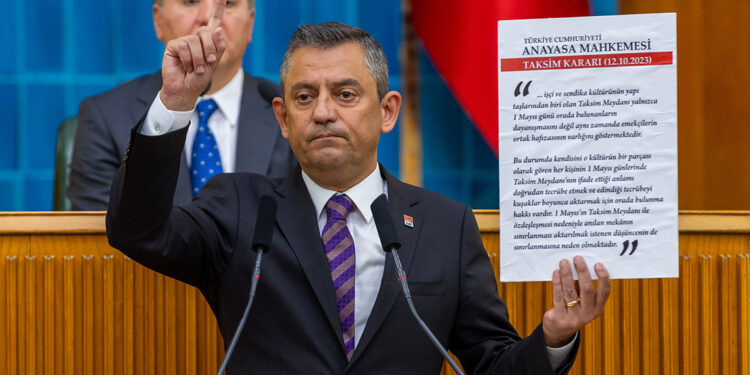 Özgür Özel: Taksim'i kapatmak anayasa tanımamaktır