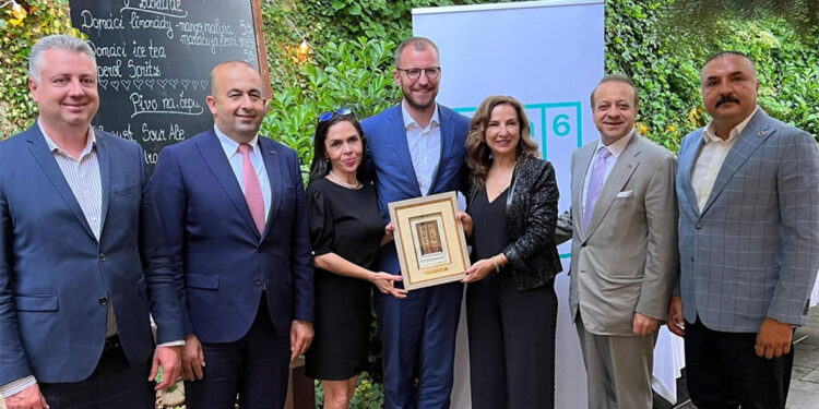 Prag’daki parkta Atatürk'ün tarihe geçmiş sözleri yer alacak