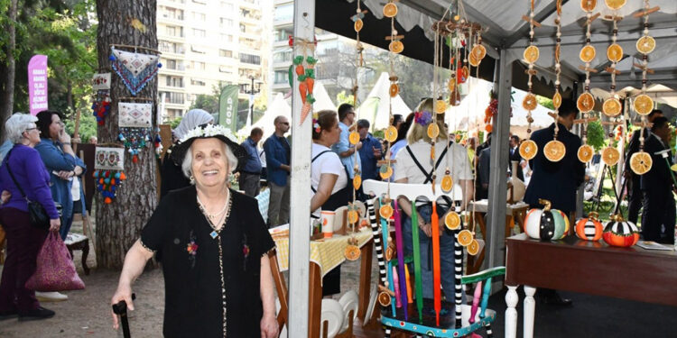 Portakal Çiçeği Karnavalı’nda stantlar açıldı