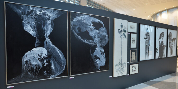 QNB Finansbank sanat eserleri koleksiyonu sanatseverlerle buluştu