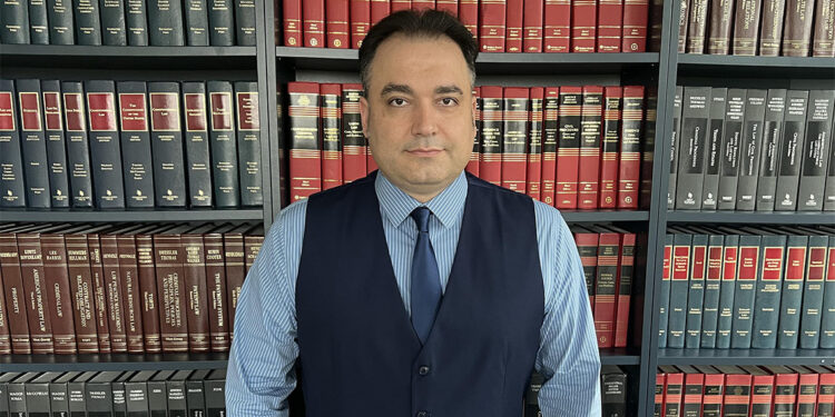 'Sahte kadın profili' dolandırıcılığına suç duyurusu