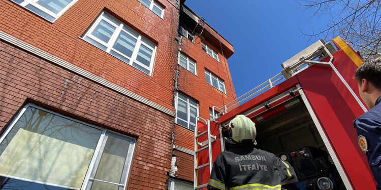 Samsun'da okulda yangın