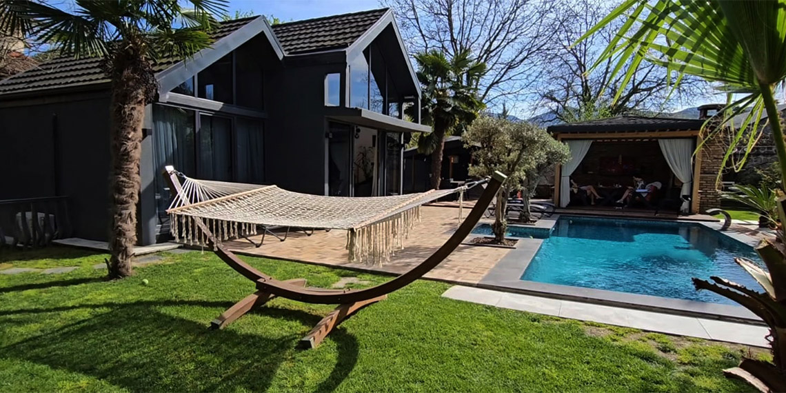 Ramazan Bayramı tatili nedeniyle Sapanca'daki bungalovda doluluk oranı yüzde 90'ı buldu.