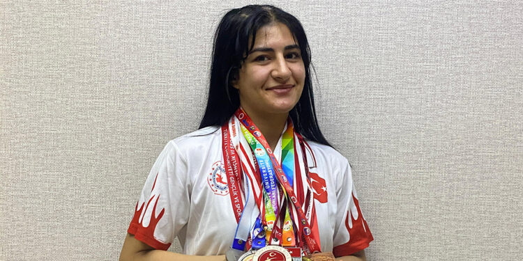 Semiha Yörük, Muaythai'de Türkiye 2'ncisi oldu