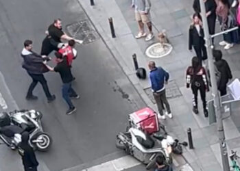 Şişli'de motosiklet sürücüsü ile kurye birbirine girdi