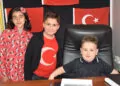 Sivas'ta 4 yaşındaki aras bulut, muhtarı koltuğunu devraldı
