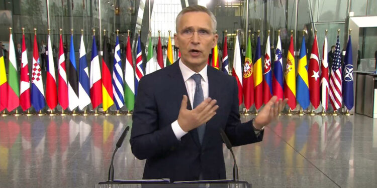 Stoltenberg: Ukrayna'da olanlar Asya'da da önemli