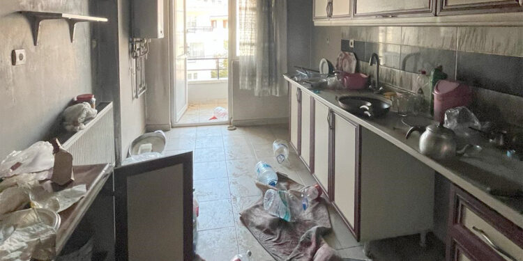 Tahliye davasını kaybeden kiracı evi ateşe verdi