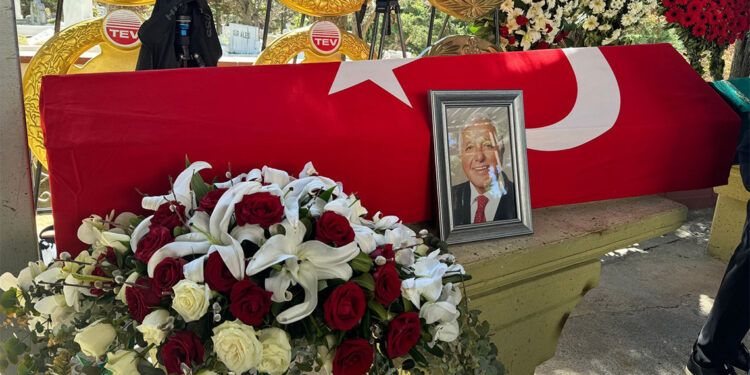 Togay Bayatlı son yolculuğuna uğurlandı