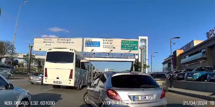 Trafikte çıkan tartışmaya çevik kuvvet müdahalesi
