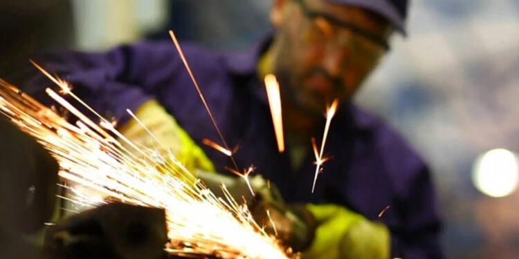 TÜİK: Hizmet üretimi yıllık yüzde 13,8 arttı