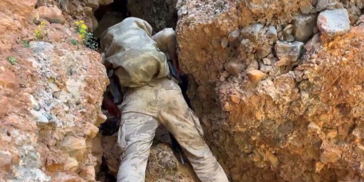 Tunceli'de Şehit Savcı Murat Uzun operasyonu; 8 sığınak imha edildi