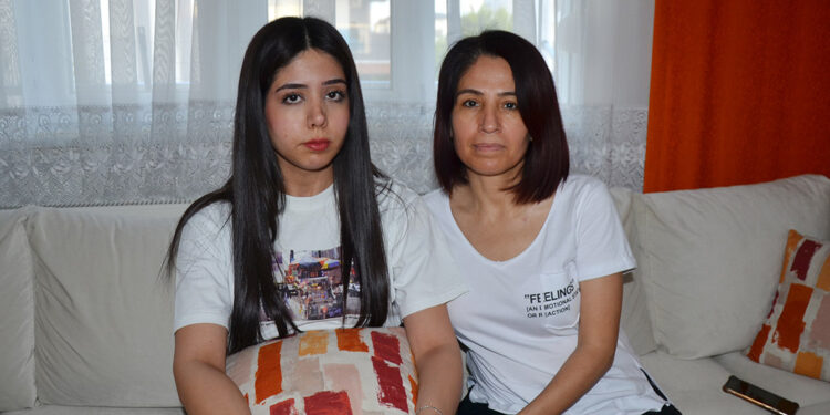 Teleferik mahsur kalan anne ve kızı, korku dolu anları anlattı