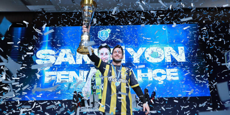 Türk Telekom eSüper Kupa’nın sahibi Fenerbahçe oldu