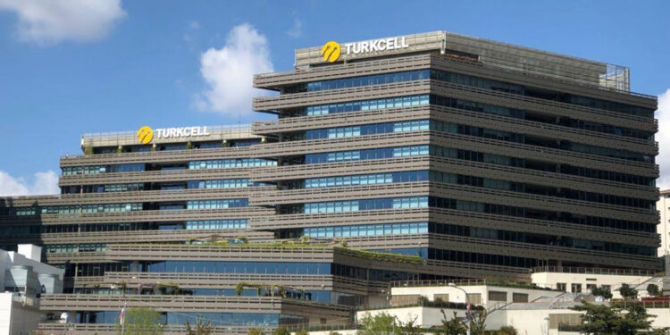 Turkcell 30'uncu yılını kutluyor