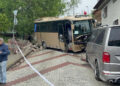 Üsküdar'da servis aracı kaza yaptı: 10 öğrenci yaralandı