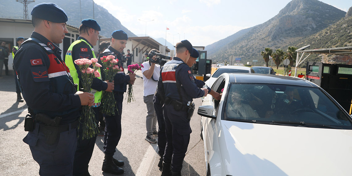 Vali Şahin: Antalya turizmde yeni bir rekor kırmış olacak