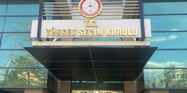 YSK, CHP ve MHP'nin itirazlarını reddetti