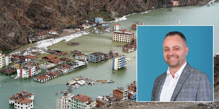 Yeni Yusufeli'nin ilk başkanı CHP'li Demirci oldu