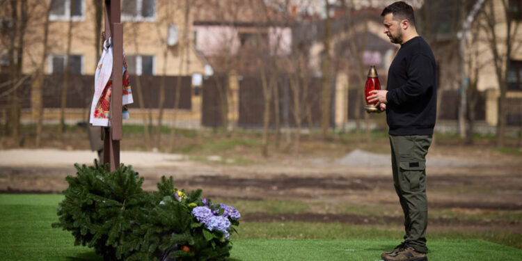 Zelenski, Bucha'da hayatını kaybeden sivilleri andı