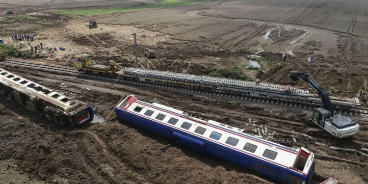 Çorlu tren kazası davasında karar çıktı