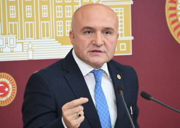 Erhan Usta istifa etti