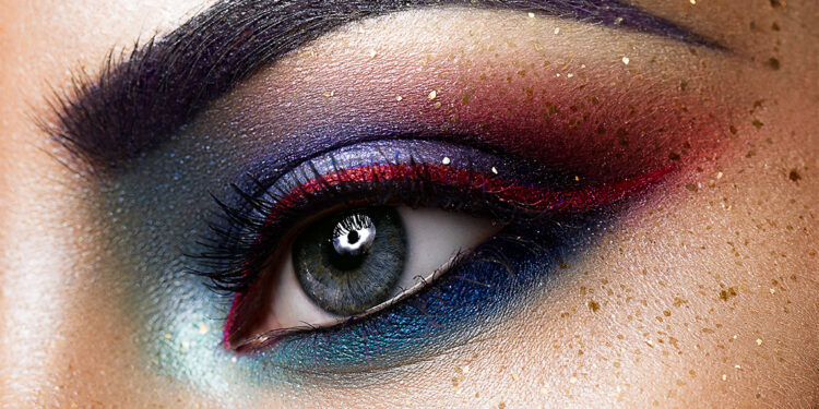 Göz makyajı yaparken bunlara dikkat edin