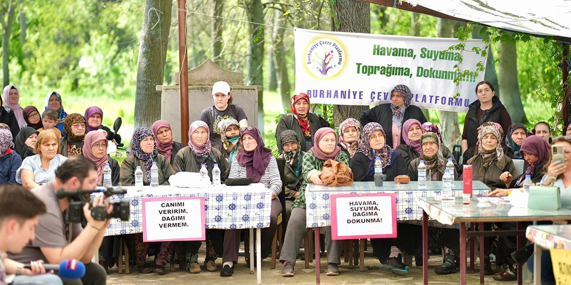 CHP Balıkesir Milletvekili Serkan Sarı, İvrindi'de altın madeni mağdurları ile bir araya gelerek "ÇED süreçleri oldubittiye getirilmiş, memleketimiz sahipsiz değil" dedi.