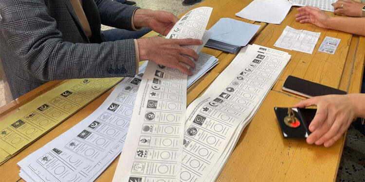 Oyların yeniden sayım talebi reddedildi