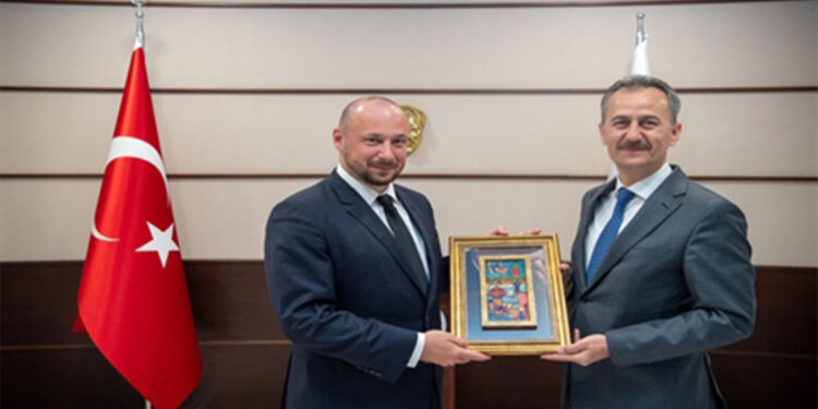 Savunma Sanayii Başkanı Haluk Görgün, Polonyalı Bakanı ağırladı