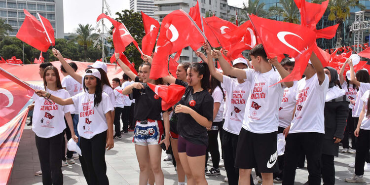 19 Mayıs tarihi milletimiz için çok üstün bir tarihtir